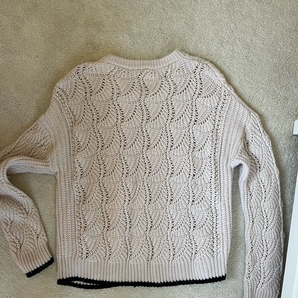 Sweater - Picture 4 of 4